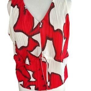 Nine West size large Red and White Sleeveless Top